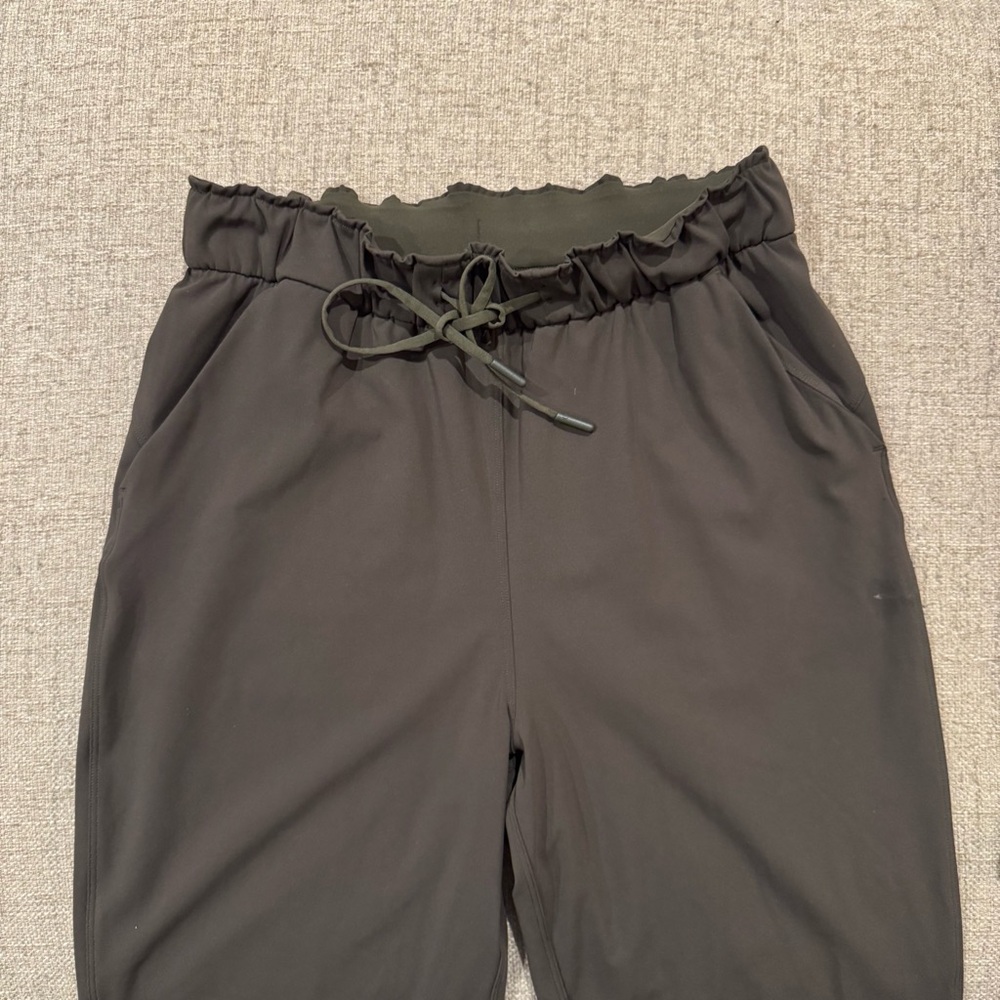 Lululemon - Women’s - Stretch High-Rise Jogger - Dark Olive, Size 6
